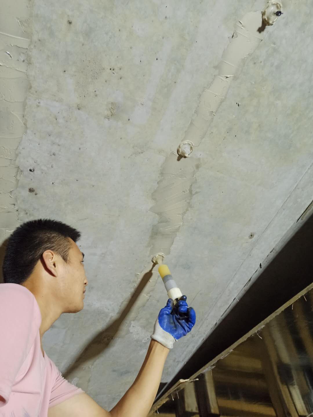 龙江镇房屋墙体裂缝施工方法